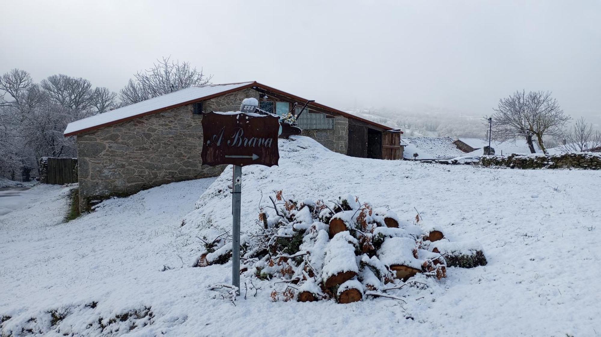 A Brava Villa Sas de Penelas Dış mekan fotoğraf